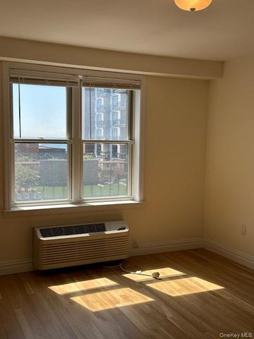 125 E Broadway 606, Long Beach, NY 11561