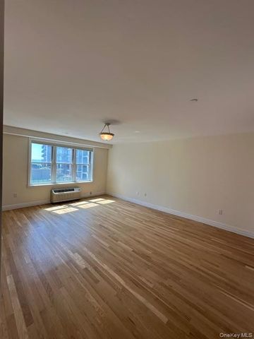 125 E Broadway 606, Long Beach, NY 11561