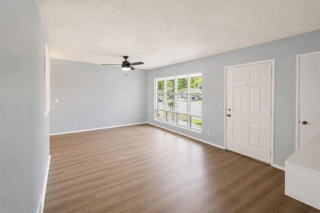 1513 N Nicklas Avenue, Oklahoma City, OK 73127
