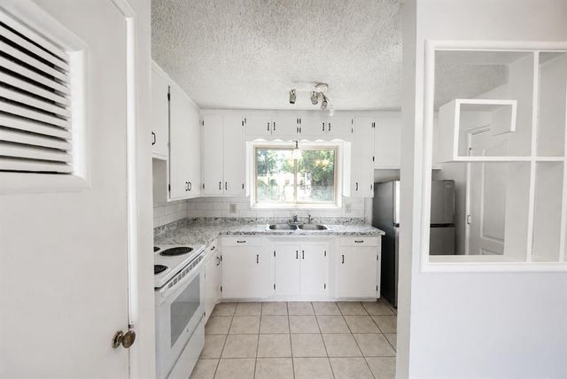 1513 N Nicklas Avenue, Oklahoma City, OK 73127