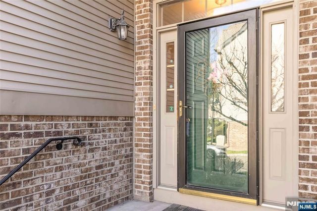 30 Jordan Drive, River Edge, NJ 07661