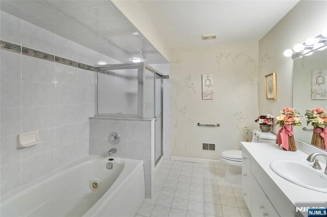 30 Jordan Drive, River Edge, NJ 07661