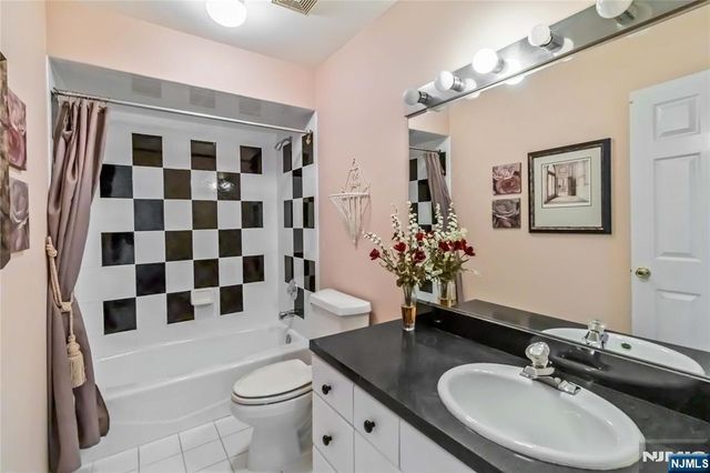 30 Jordan Drive, River Edge, NJ 07661