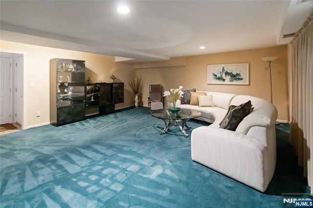 30 Jordan Drive, River Edge, NJ 07661