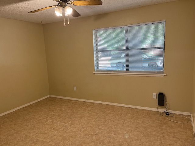 2106 E 15th Street, Russellville, AR 72802