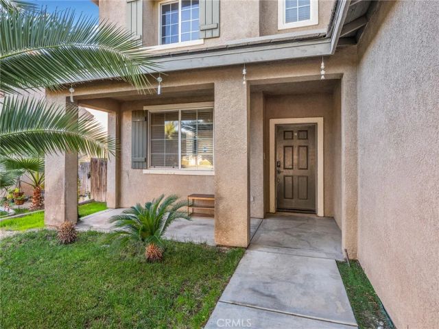 13802 Goldfinch Court, Victorville, CA 92394