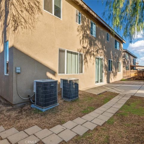 13802 Goldfinch Court, Victorville, CA 92394