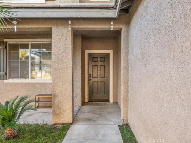 13802 Goldfinch Court, Victorville, CA 92394