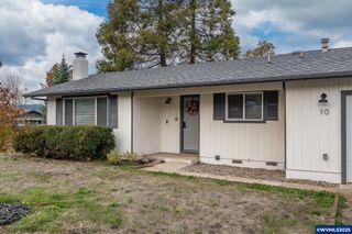 10 carmel Ct, Roseburg, OR 97471