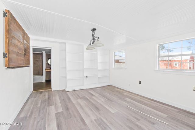 4274 2nd Avenue, Marianna, FL 32446