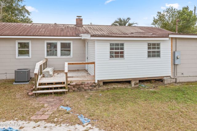 4274 2nd Avenue, Marianna, FL 32446