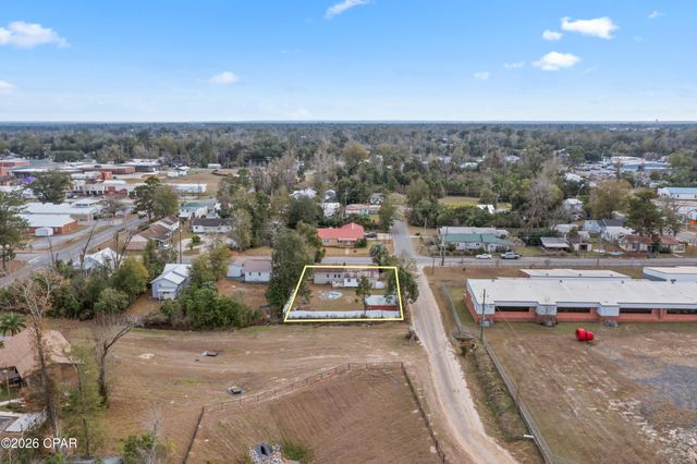 4274 2nd Avenue, Marianna, FL 32446