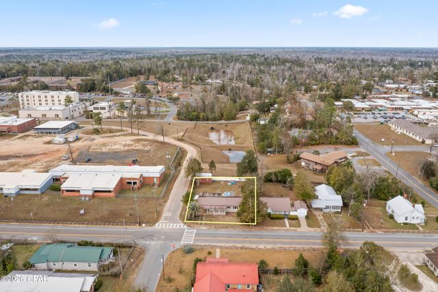 4274 2nd Avenue, Marianna, FL 32446