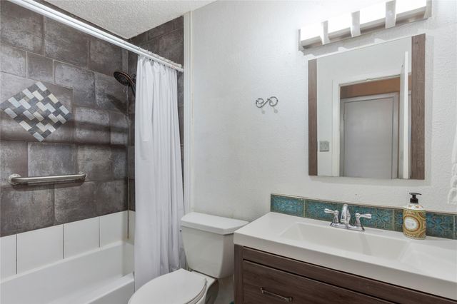 4423 Field Meadow Drive, Katy, TX 77449