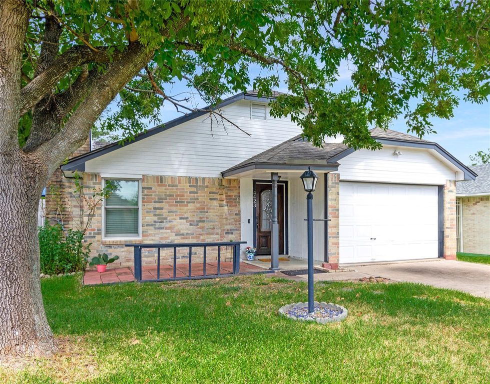 4423 Field Meadow Drive, Katy, TX 77449
