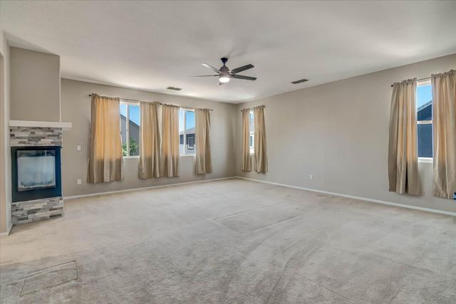 537 Gregory, Manteca, CA 95336