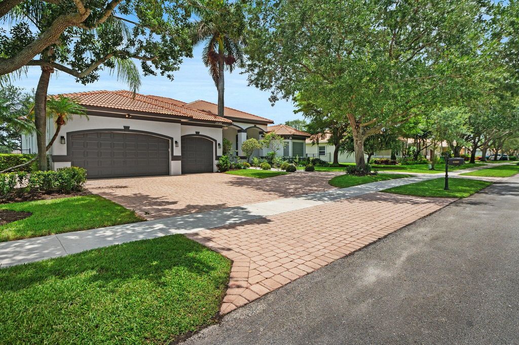 13185 SW 44th Street, Davie, FL 33330