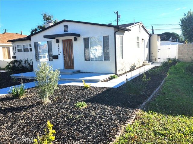 18216 Hartland Street, Reseda (los Angeles), CA 91335