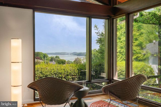 1102 GATEWOOD DR, Alexandria, VA 22307