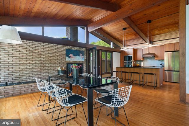 1102 GATEWOOD DR, Alexandria, VA 22307