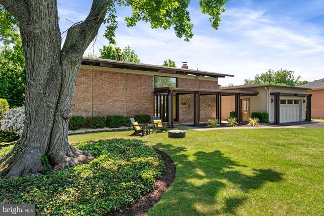 1102 GATEWOOD DR, Alexandria, VA 22307