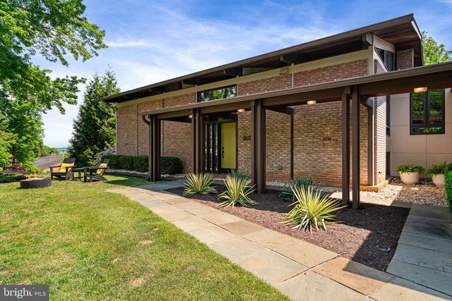 1102 GATEWOOD DR, Alexandria, VA 22307