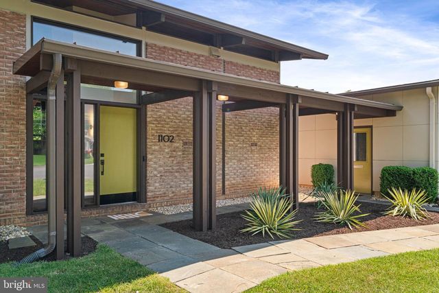 1102 GATEWOOD DR, Alexandria, VA 22307