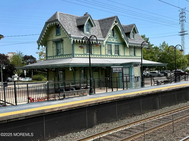 169 Manor Drive, Red Bank, NJ 07701