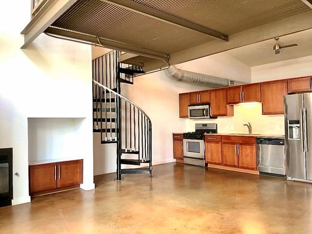 1601 E Cesar Chavez ST 306, Austin, TX 78702