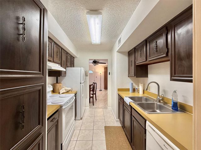 11002 Hammerly Boulevard 88, Houston, TX 77043