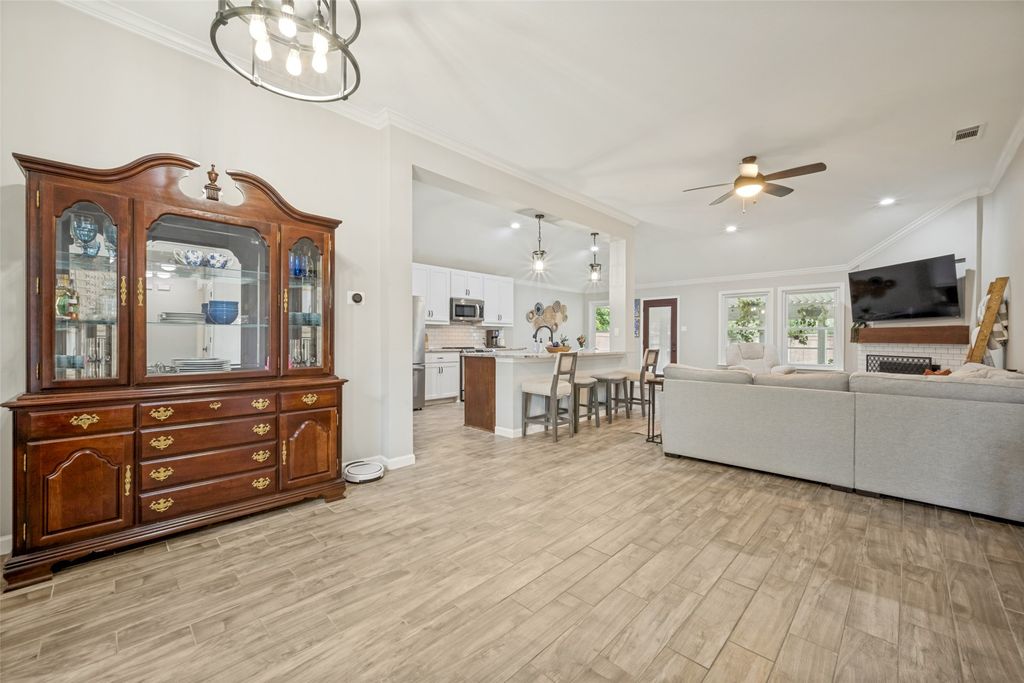 3302 Cliff Oaks Drive, Corinth, TX 76210 — photo 5