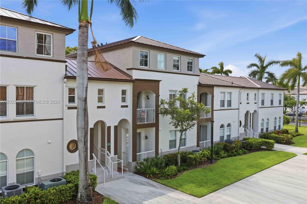 4425 SW 160th Avenue 213, Miramar, FL 33027