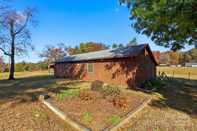 2660 Emanuel Church Road, Rockwell, NC 28138