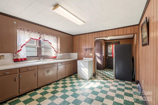 2660 Emanuel Church Road, Rockwell, NC 28138