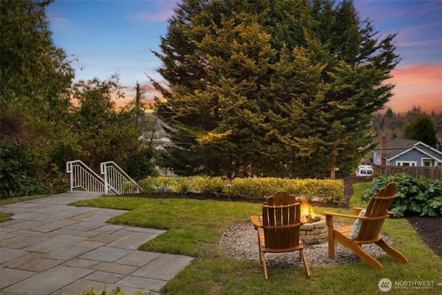 337 25th Avenue E, Seattle, WA 98112