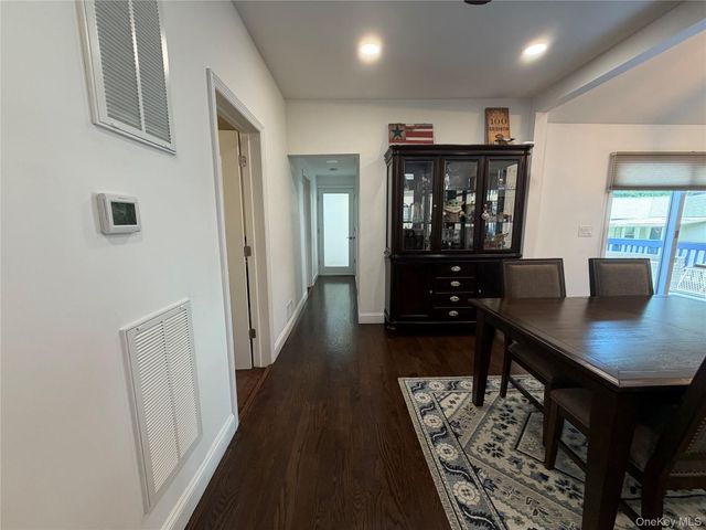 59 Lincoln Avenue, Islip Terrace, NY 11752