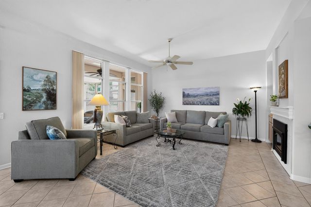 201 Stamos, Roseville, CA 95747