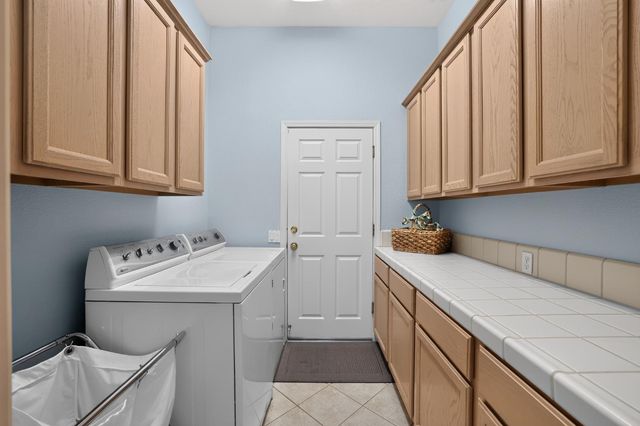 201 Stamos, Roseville, CA 95747