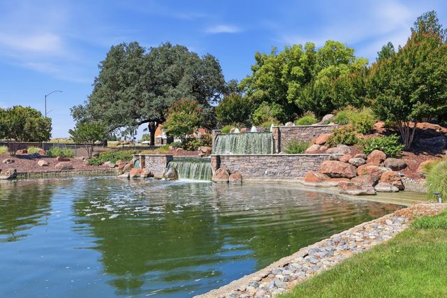 201 Stamos, Roseville, CA 95747