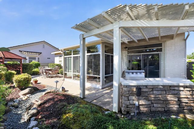 201 Stamos, Roseville, CA 95747