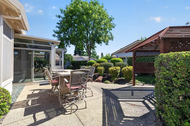 201 Stamos, Roseville, CA 95747