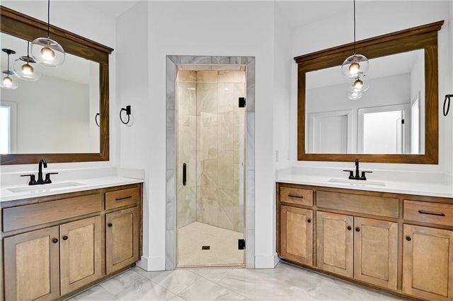 13481 W 174th Place, Overland Park, KS 66221