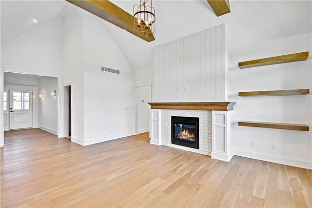 13481 W 174th Place, Overland Park, KS 66221