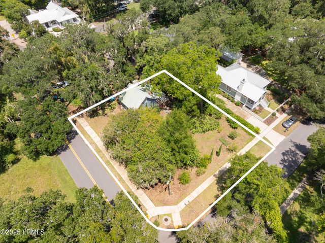 1114 12th Street, Port Royal, SC 29935