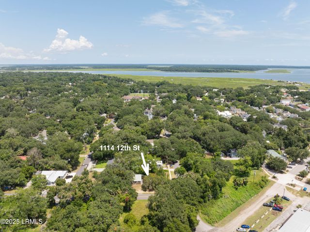 1114 12th Street, Port Royal, SC 29935