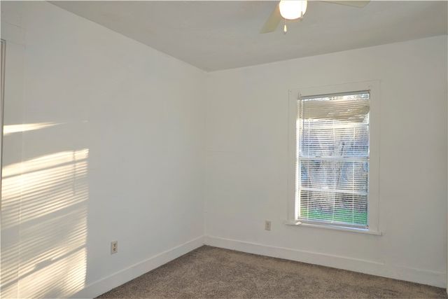 614 Victoria Ave, Taft, TX 78390