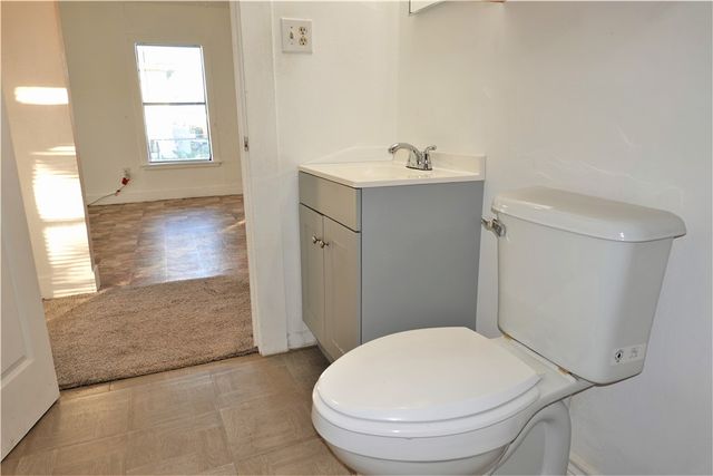 614 Victoria Ave, Taft, TX 78390