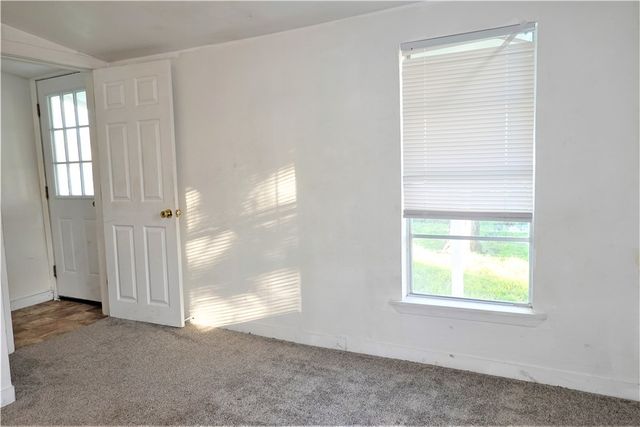 614 Victoria Ave, Taft, TX 78390