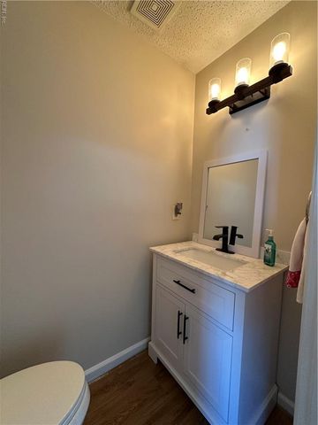 921 Seabreeze CT, Chesapeake, VA 23320