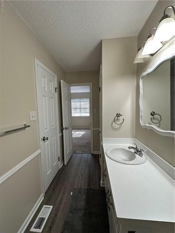 921 Seabreeze CT, Chesapeake, VA 23320